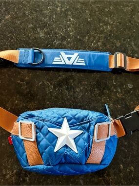 Captain America Disney Belt Fanny Pack Excellent Condition